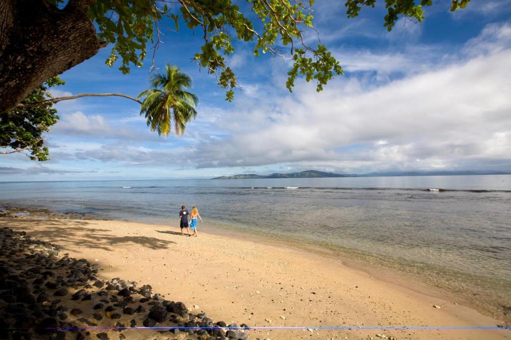 Garden Island Resort Waiyevo Bagian luar foto