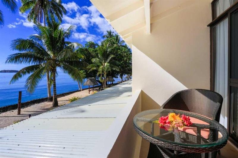 Garden Island Resort Waiyevo Bagian luar foto
